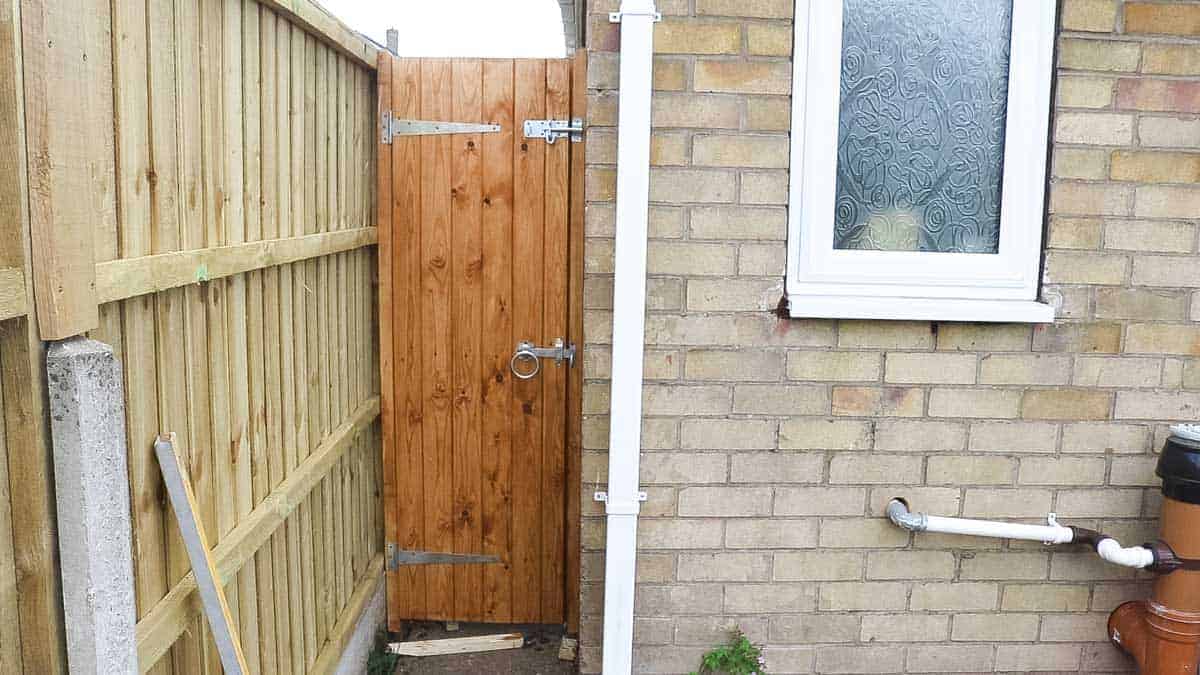 Gates — example 4