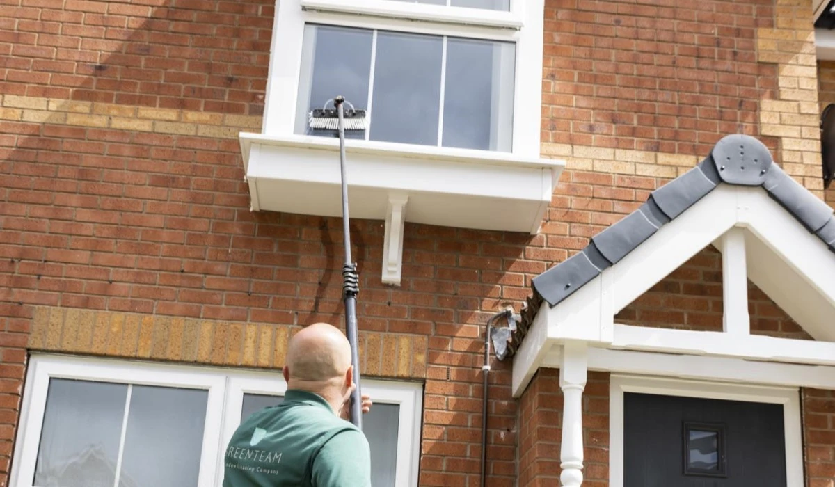 Exterior Window Cleaning — example 4
